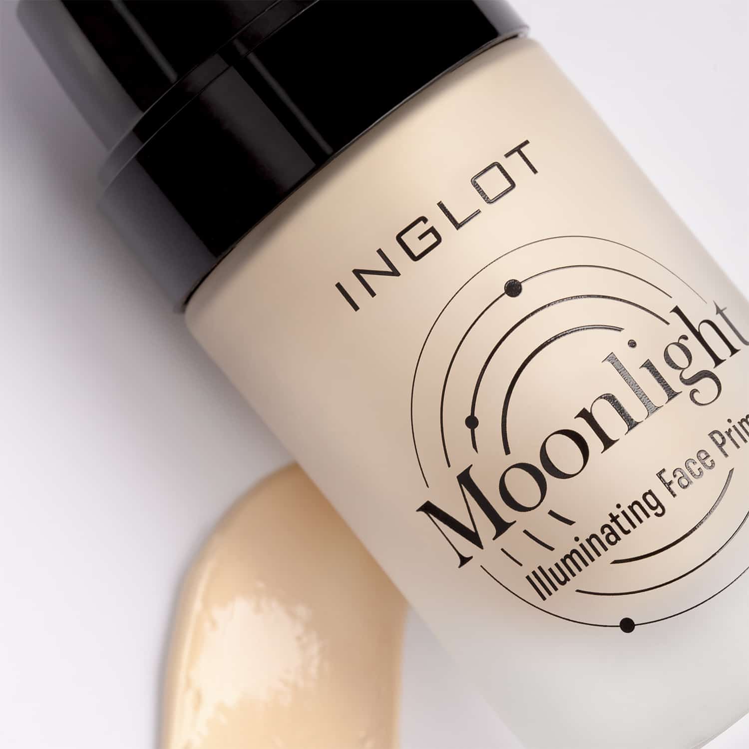 פריימר למראה זוהר ומלא ברק Moonlight